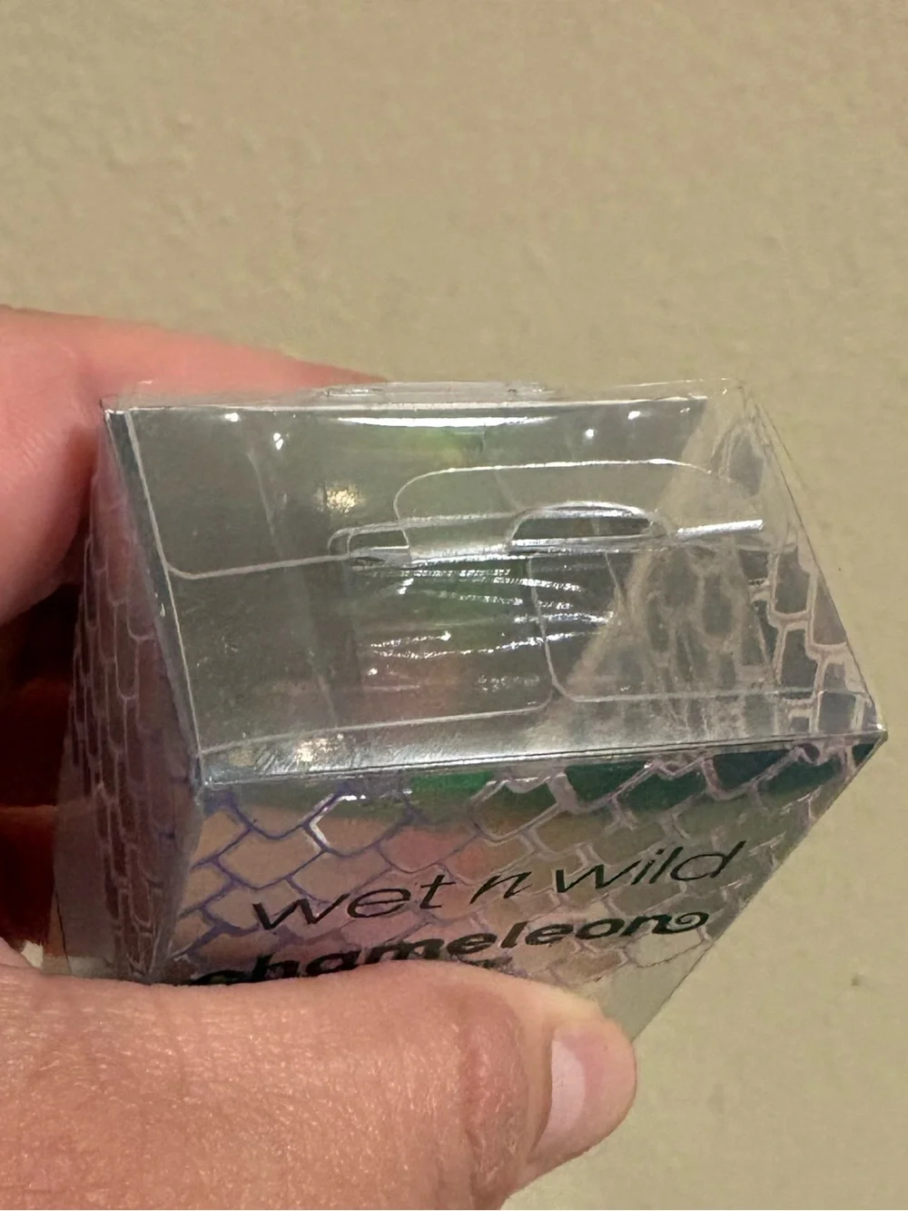 wet n wild Chameleon Chrome Eyeshadow Foil Multichrome Purple New Factory Sealed